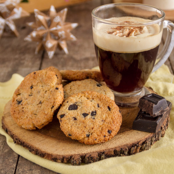 Galletas keto de almendra y chocolate