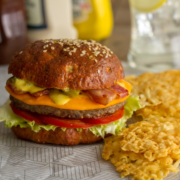 Pan keto para hamburguesa con lino y chia