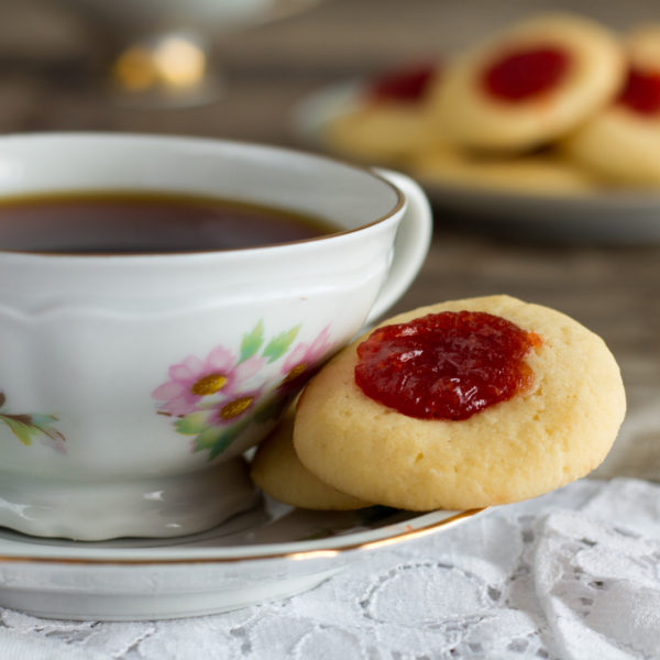 Pepas keto con mermelada de frutilla